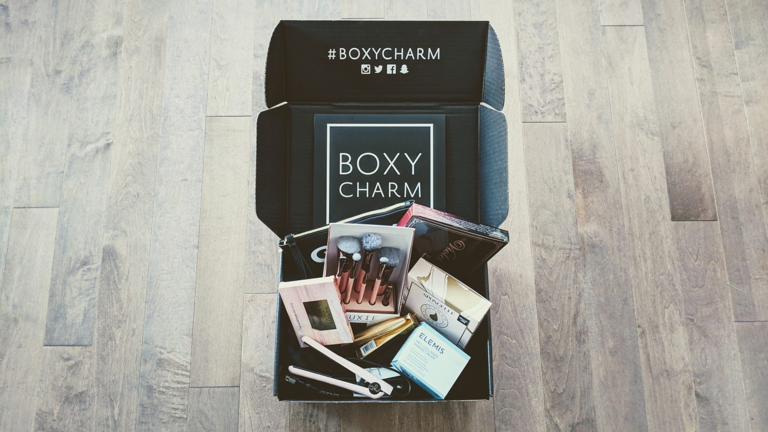 جعبه گشایی و بررسی BOXYCHARM BoxyLuxe دسامبر 2018