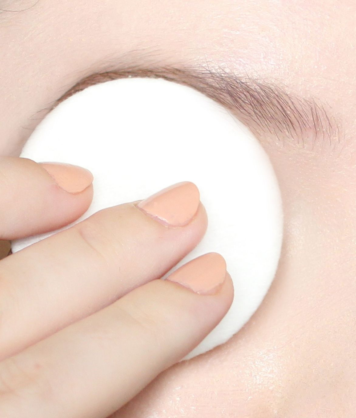 How to Prep Eyelids for Eye Makeup Application